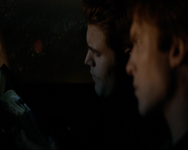 VampireDiariesWorld-dot-nl_7x17IWentToTheWoods0679.jpg