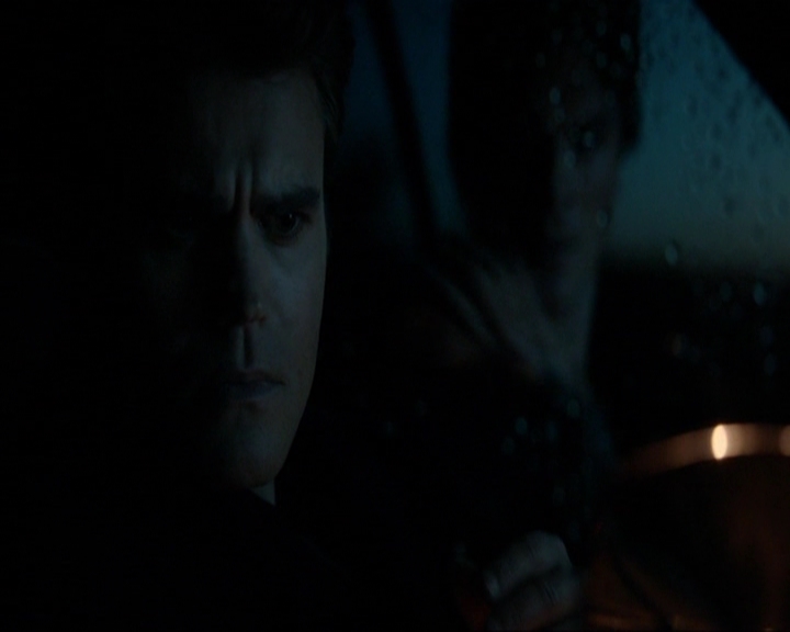 VampireDiariesWorld-dot-nl_7x17IWentToTheWoods0690.jpg