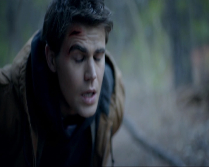 VampireDiariesWorld-dot-nl_7x17IWentToTheWoods0728.jpg