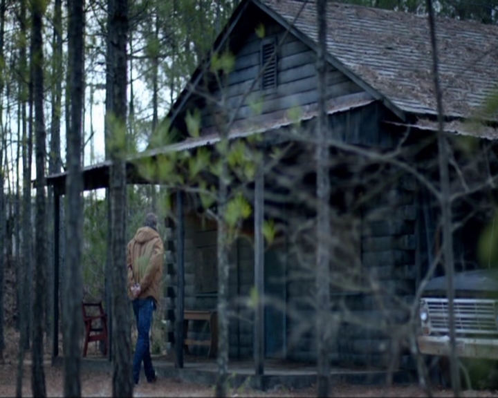 VampireDiariesWorld-dot-nl_7x17IWentToTheWoods0741.jpg