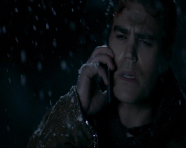 VampireDiariesWorld-dot-nl_7x17IWentToTheWoods2094.jpg