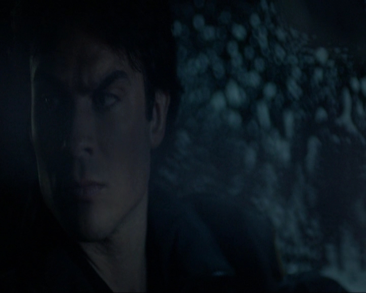 VampireDiariesWorld-dot-nl_7x17IWentToTheWoods2176.jpg