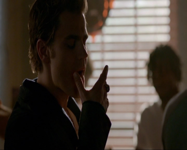 VampireDiariesWorld-dot-nl_7x18OnWayOrAnother0411.jpg