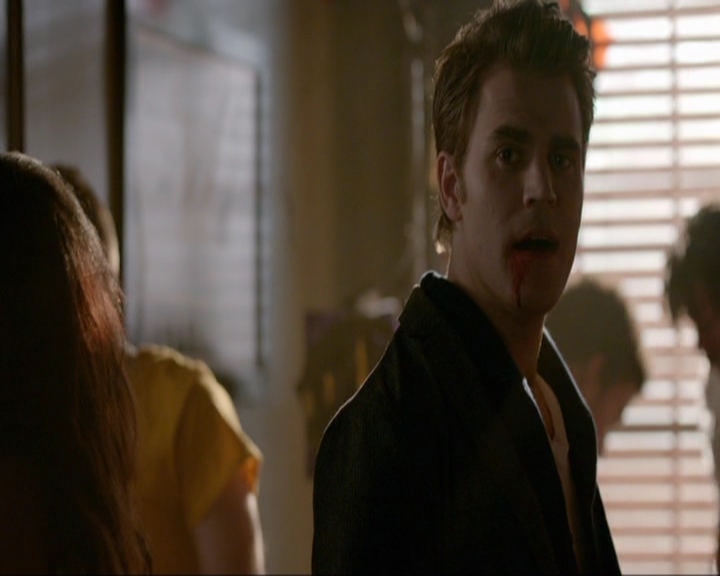 VampireDiariesWorld-dot-nl_7x18OnWayOrAnother0415.jpg