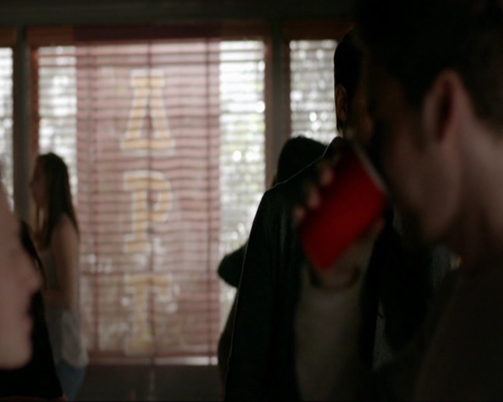 VampireDiariesWorld-dot-nl_7x18OnWayOrAnother0904.jpg