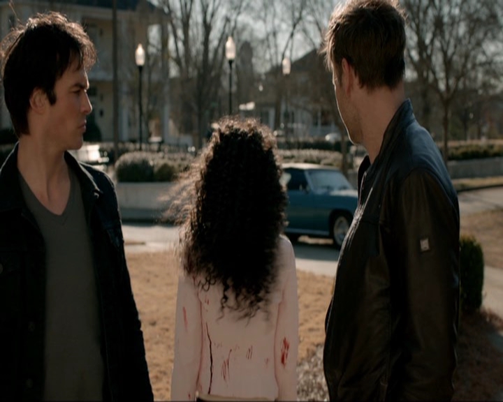 VampireDiariesWorld-dot-nl_7x18OnWayOrAnother1059.jpg