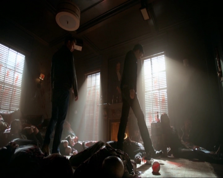 VampireDiariesWorld-dot-nl_7x18OnWayOrAnother1080.jpg