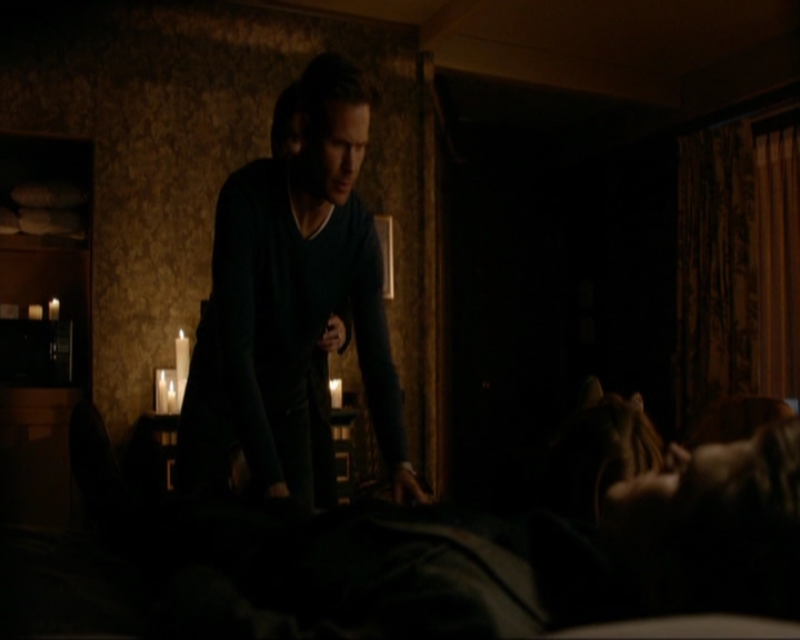 VampireDiariesWorld-dot-nl_7x18OnWayOrAnother1708.jpg