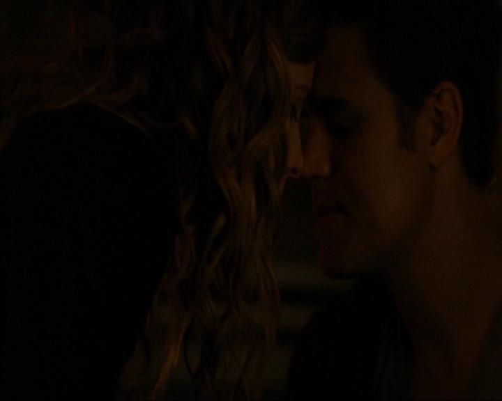 VampireDiariesWorld-dot-nl_7x18OnWayOrAnother2058.jpg