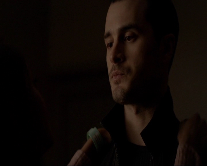 VampireDiariesWorld-dot-nl_7x18OnWayOrAnother2139.jpg