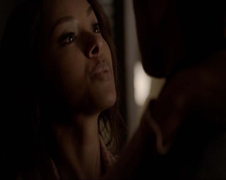 VampireDiariesWorld-dot-nl_7x18OnWayOrAnother2141.jpg