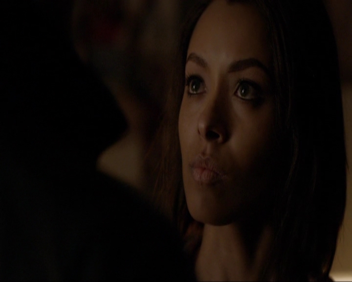 VampireDiariesWorld-dot-nl_7x18OnWayOrAnother2209.jpg