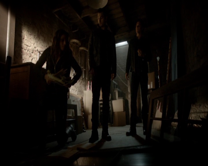 VampireDiariesWorld-dot-nl_7x19SomebodyThatIUsedtoKnow0601.jpg