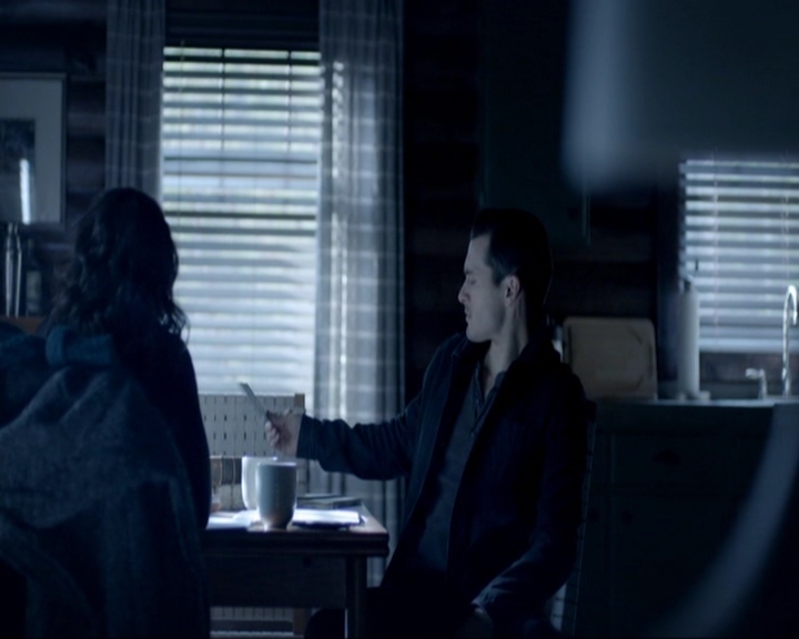 VampireDiariesWorld-dot-nl_7x19SomebodyThatIUsedtoKnow0683.jpg