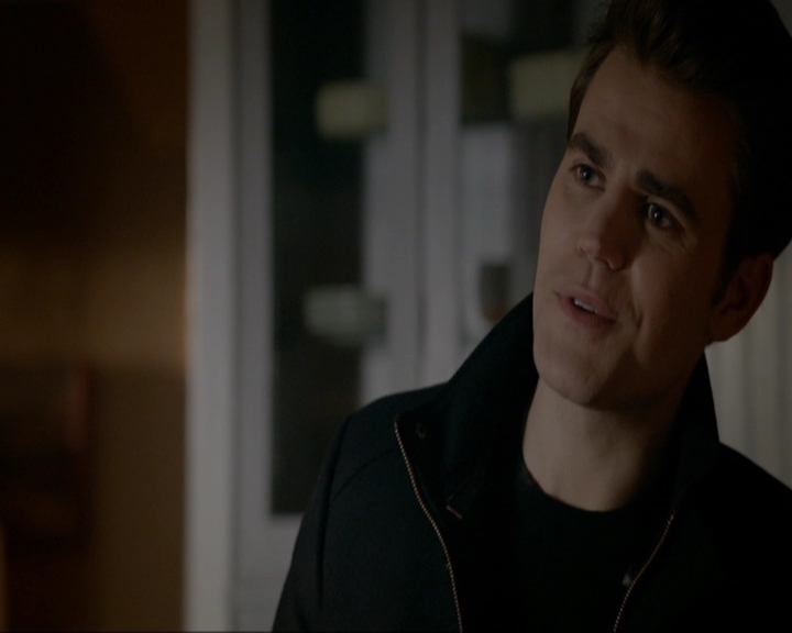 VampireDiariesWorld-dot-nl_7x19SomebodyThatIUsedtoKnow0785.jpg