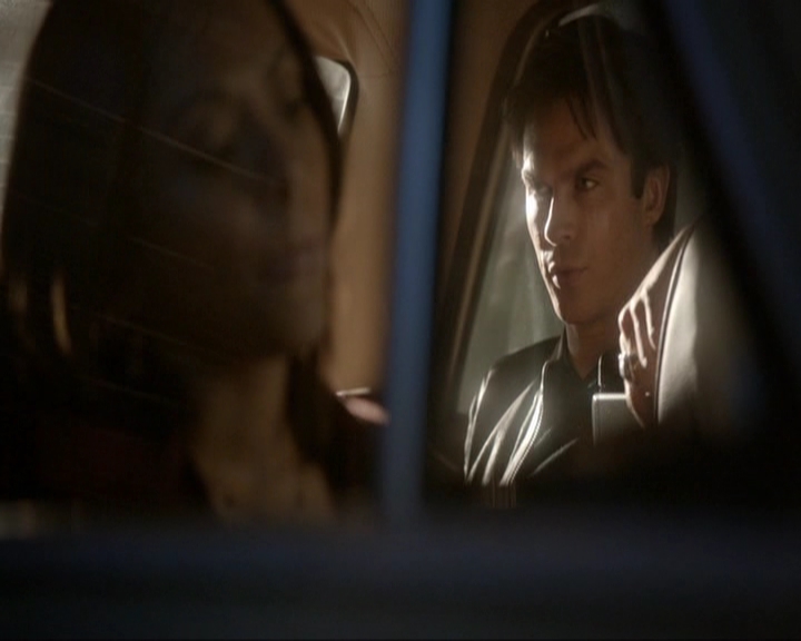 VampireDiariesWorld-dot-nl_7x19SomebodyThatIUsedtoKnow0792.jpg