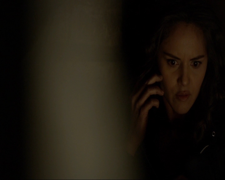 VampireDiariesWorld-dot-nl_7x19SomebodyThatIUsedtoKnow0818.jpg