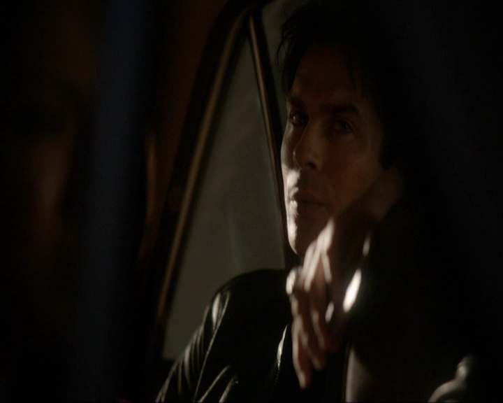 VampireDiariesWorld-dot-nl_7x19SomebodyThatIUsedtoKnow0820.jpg