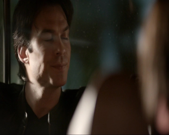 VampireDiariesWorld-dot-nl_7x19SomebodyThatIUsedtoKnow0842.jpg