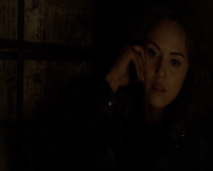 VampireDiariesWorld-dot-nl_7x19SomebodyThatIUsedtoKnow0864.jpg