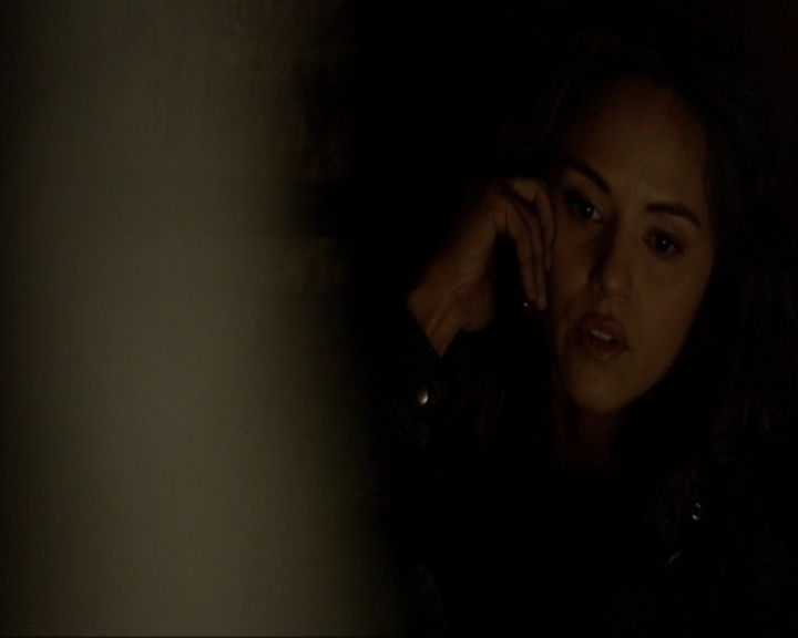 VampireDiariesWorld-dot-nl_7x19SomebodyThatIUsedtoKnow0868.jpg