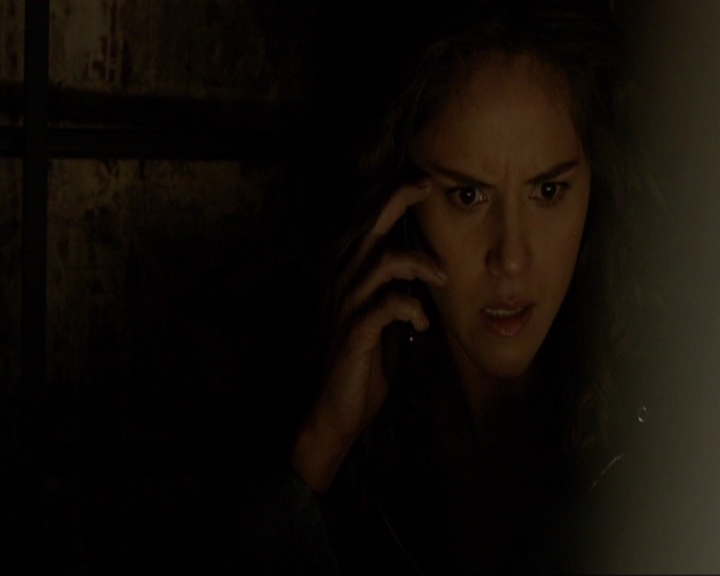 VampireDiariesWorld-dot-nl_7x19SomebodyThatIUsedtoKnow0881.jpg