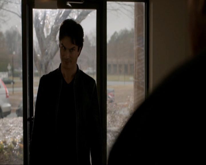 VampireDiariesWorld-dot-nl_7x19SomebodyThatIUsedtoKnow0900.jpg