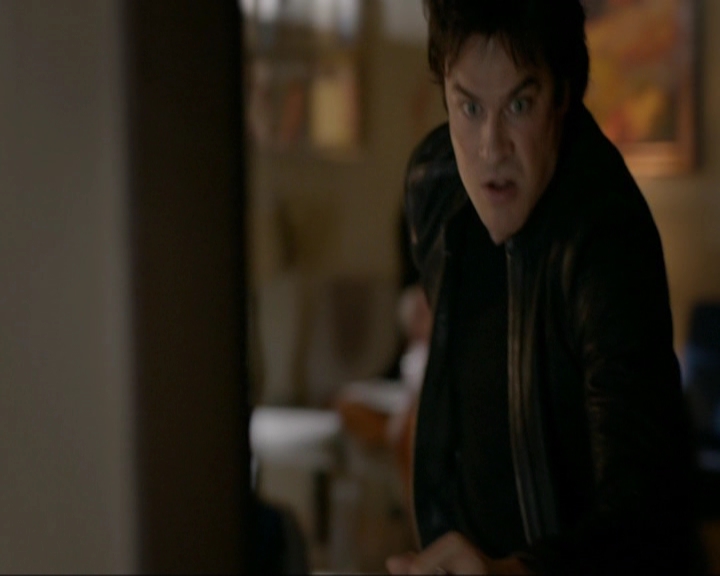 VampireDiariesWorld-dot-nl_7x19SomebodyThatIUsedtoKnow0911.jpg