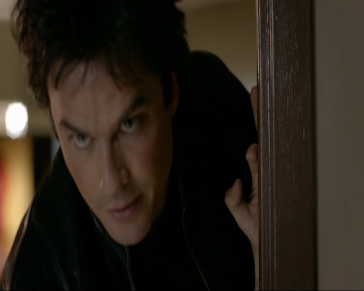 VampireDiariesWorld-dot-nl_7x19SomebodyThatIUsedtoKnow0919.jpg