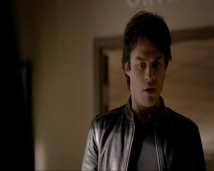 VampireDiariesWorld-dot-nl_7x19SomebodyThatIUsedtoKnow0937.jpg