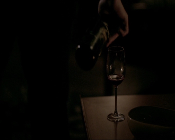 VampireDiariesWorld-dot-nl_7x19SomebodyThatIUsedtoKnow0954.jpg