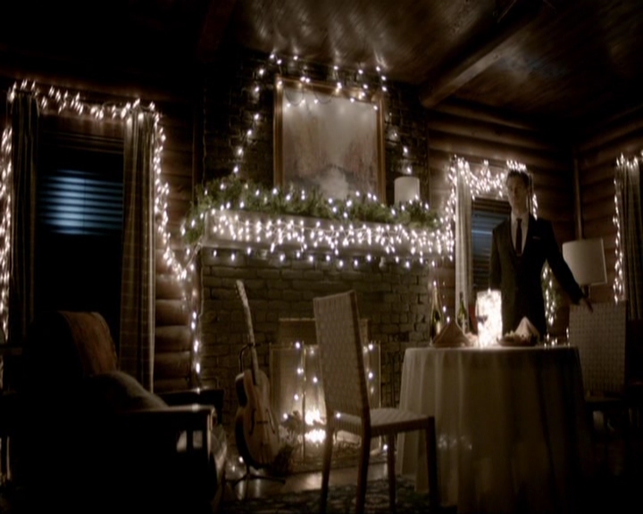 VampireDiariesWorld-dot-nl_7x19SomebodyThatIUsedtoKnow0984.jpg