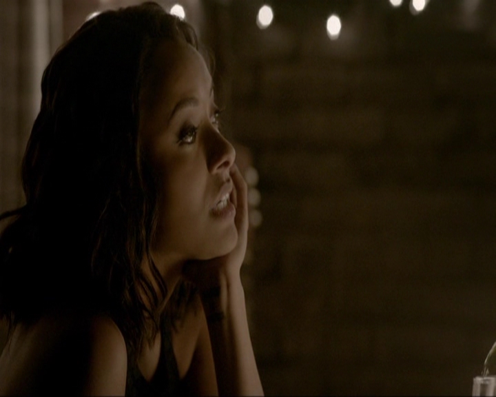 VampireDiariesWorld-dot-nl_7x19SomebodyThatIUsedtoKnow1004.jpg