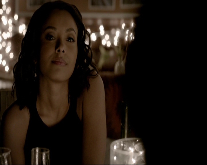 VampireDiariesWorld-dot-nl_7x19SomebodyThatIUsedtoKnow1026.jpg