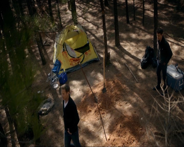 VampireDiariesWorld-dot-nl_7x19SomebodyThatIUsedtoKnow2068.jpg