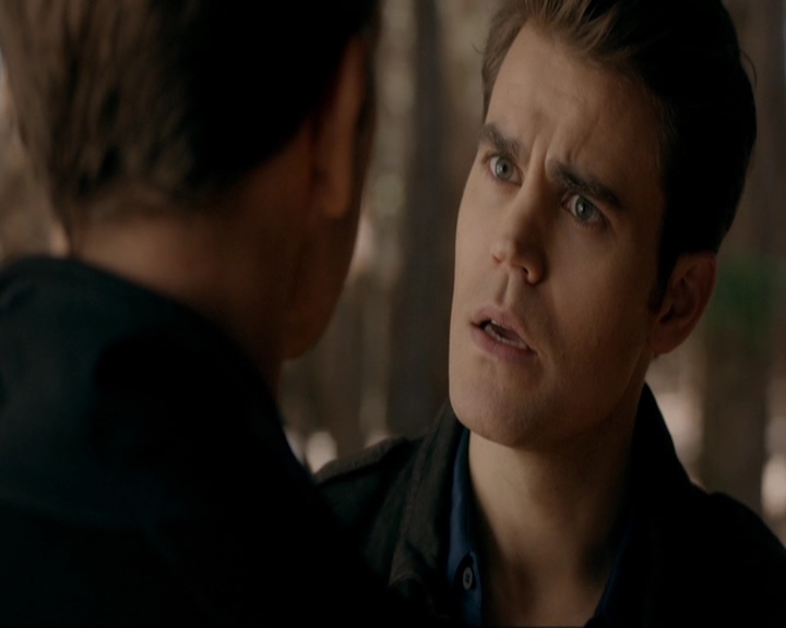 VampireDiariesWorld-dot-nl_7x19SomebodyThatIUsedtoKnow2088.jpg