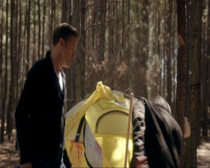 VampireDiariesWorld-dot-nl_7x19SomebodyThatIUsedtoKnow2103.jpg