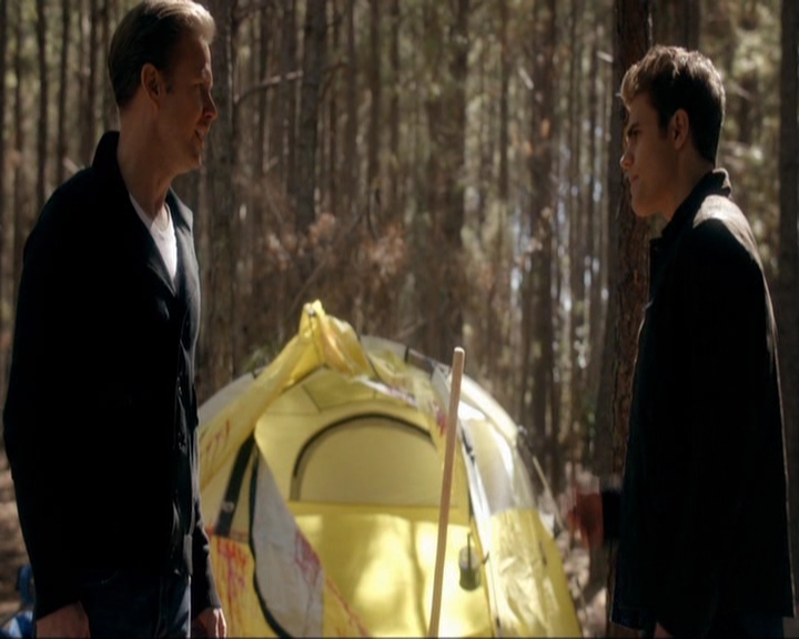 VampireDiariesWorld-dot-nl_7x19SomebodyThatIUsedtoKnow2106.jpg