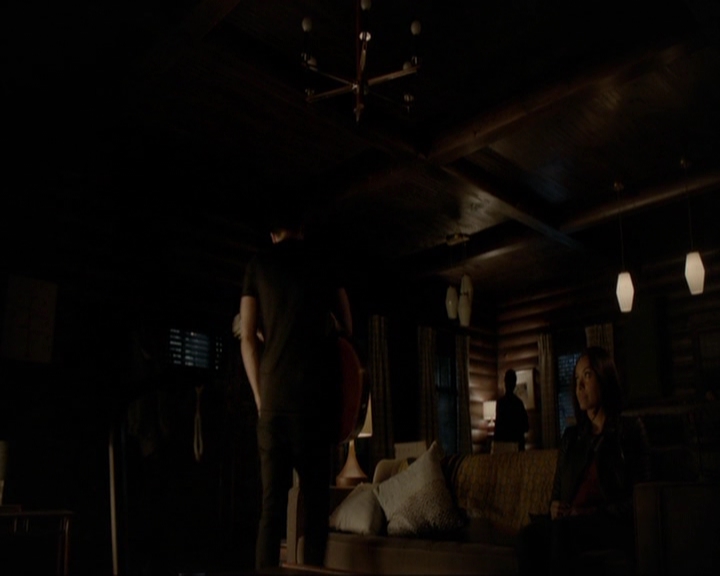 VampireDiariesWorld-dot-nl_7x19SomebodyThatIUsedtoKnow2143.jpg