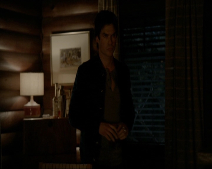 VampireDiariesWorld-dot-nl_7x19SomebodyThatIUsedtoKnow2155.jpg