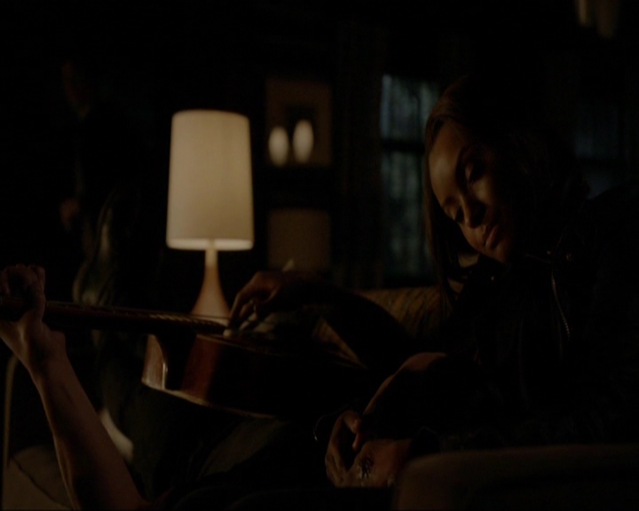 VampireDiariesWorld-dot-nl_7x19SomebodyThatIUsedtoKnow2182.jpg