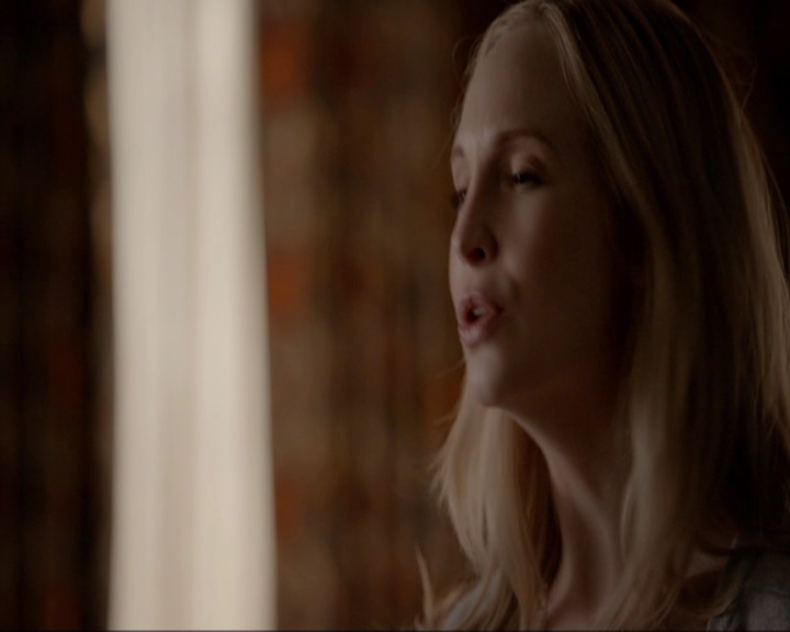 VampireDiariesWorld-dot-nl_7x20KillEmAll0309.jpg