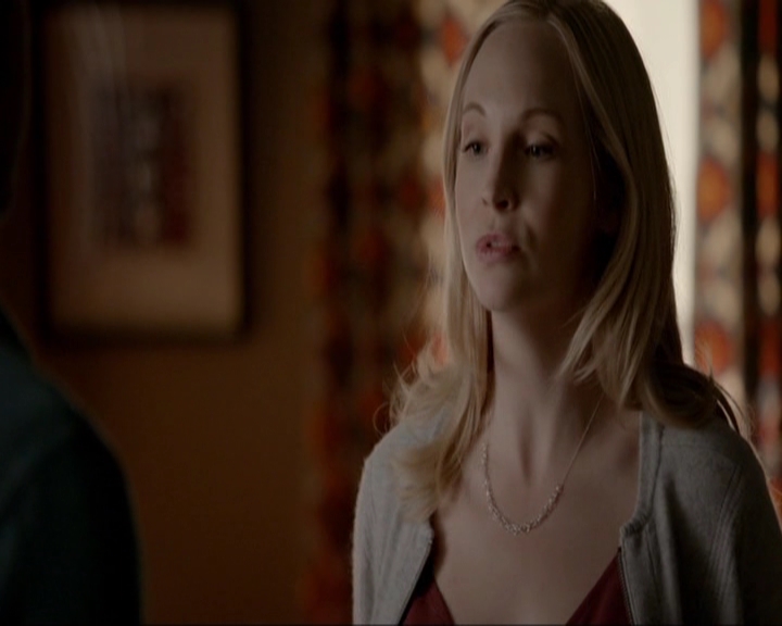 VampireDiariesWorld-dot-nl_7x20KillEmAll0316.jpg