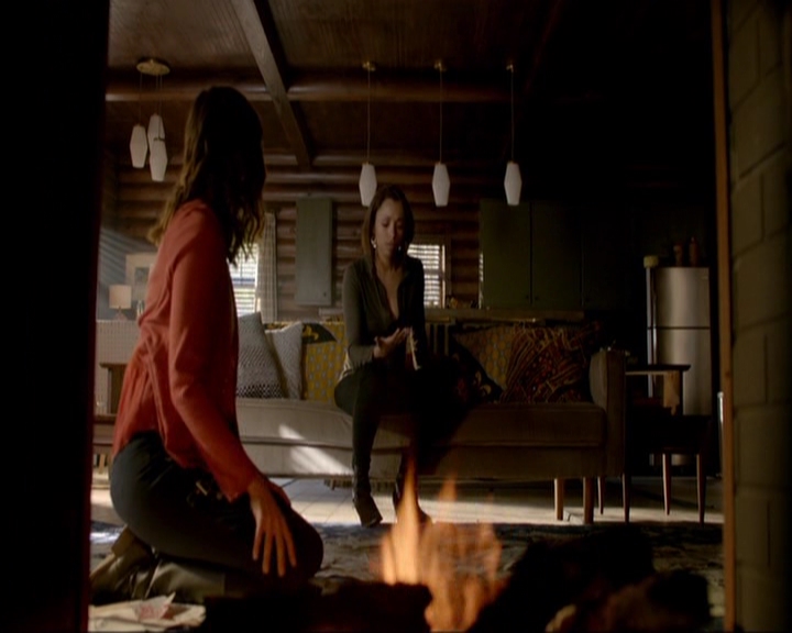 VampireDiariesWorld-dot-nl_7x20KillEmAll0417.jpg