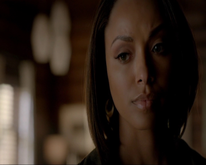 VampireDiariesWorld-dot-nl_7x20KillEmAll0425.jpg