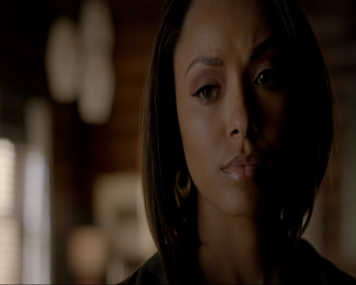 VampireDiariesWorld-dot-nl_7x20KillEmAll0426.jpg