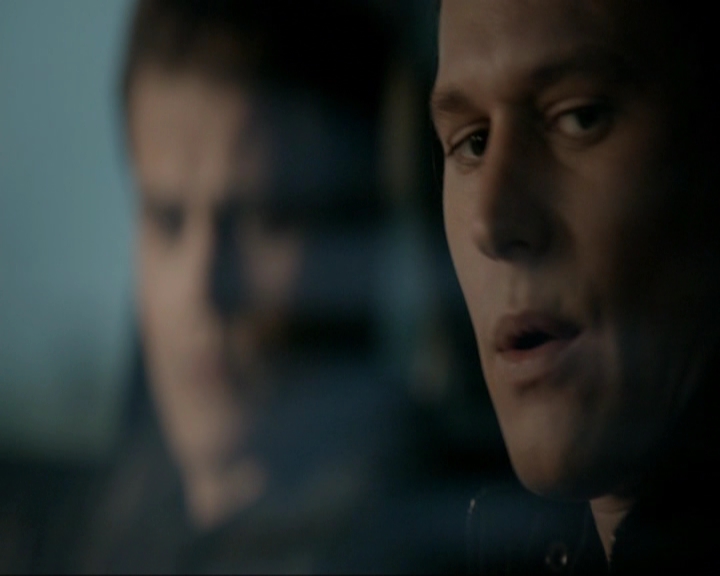 VampireDiariesWorld-dot-nl_7x20KillEmAll0429.jpg