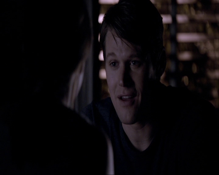 VampireDiariesWorld-dot-nl_7x20KillEmAll0521.jpg