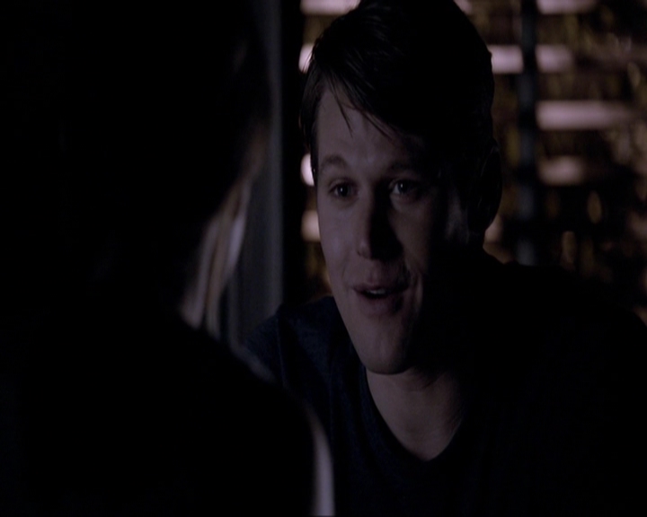 VampireDiariesWorld-dot-nl_7x20KillEmAll0522.jpg