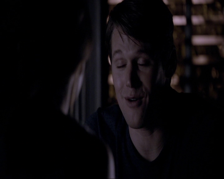 VampireDiariesWorld-dot-nl_7x20KillEmAll0523.jpg